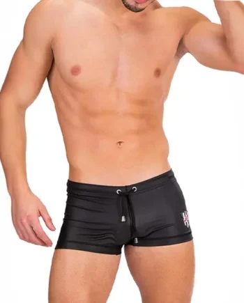 Barcode Berlin Short Brady Black